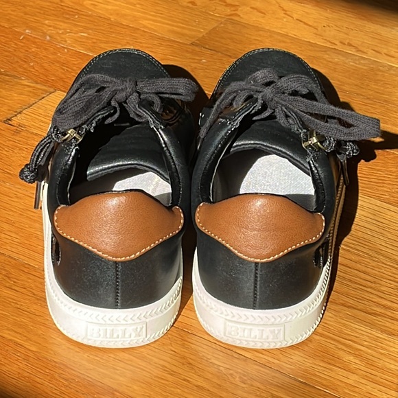 Billy Low Sneaker Wrap Around Zipper Black with White Sole Women's Size 6.5 - Picture 5 of 8